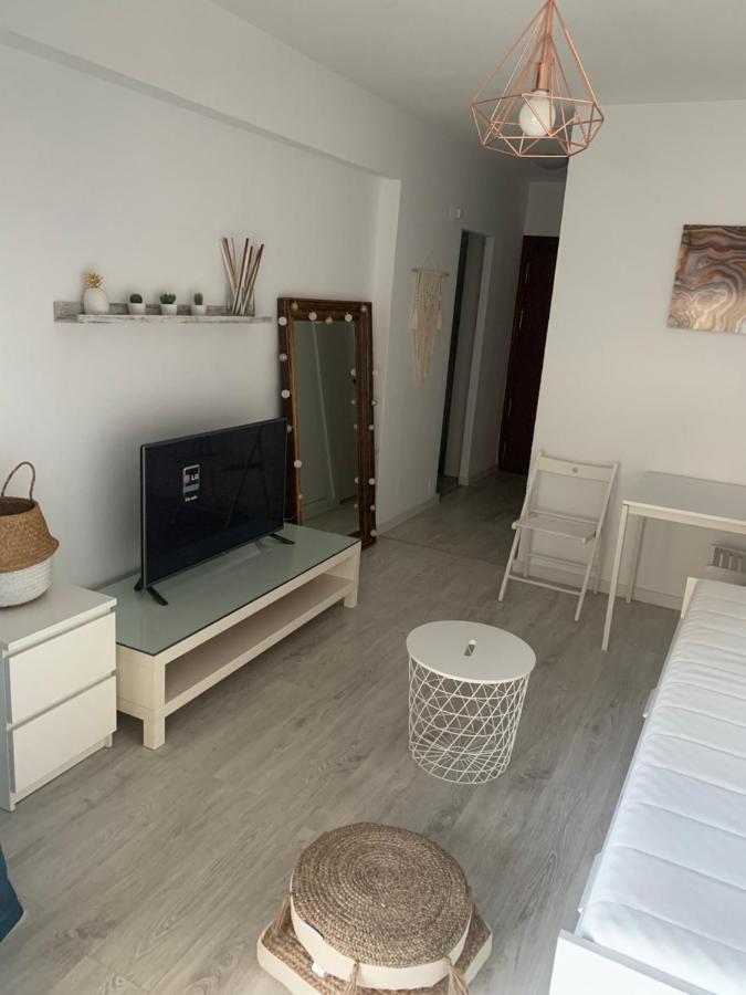Acogedor Estudio En Primera Linea De Playa Benalmádena Exteriér fotografie