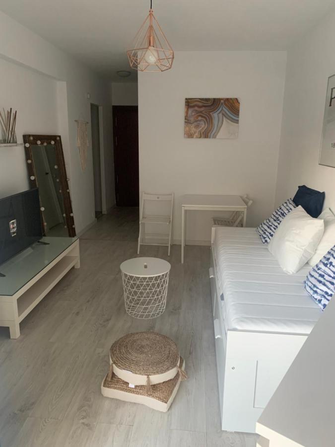Acogedor Estudio En Primera Linea De Playa Benalmádena Exteriér fotografie